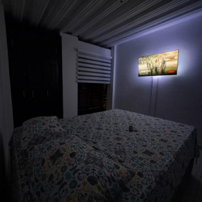 Apartamento Con Entrada independiente, 2 Habitaciones y 1 Baño